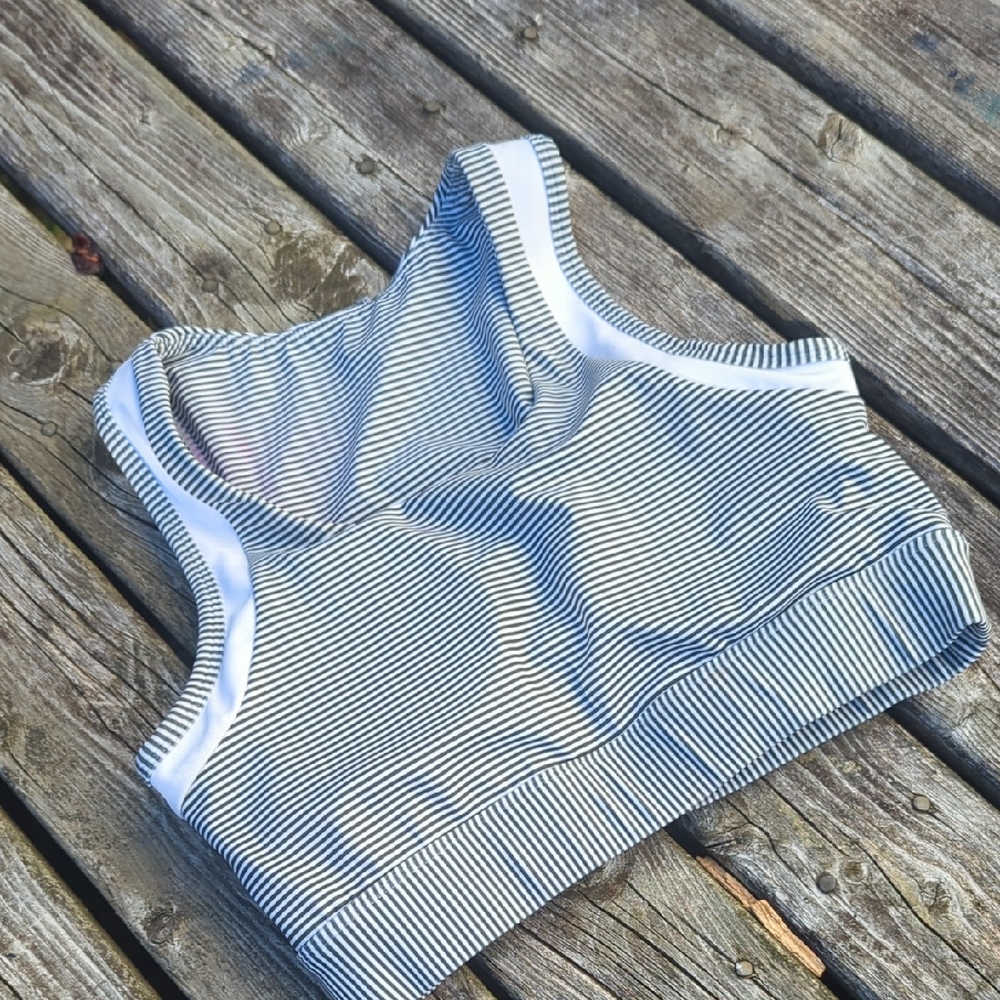 Allfenix Black and White Sports Bra
